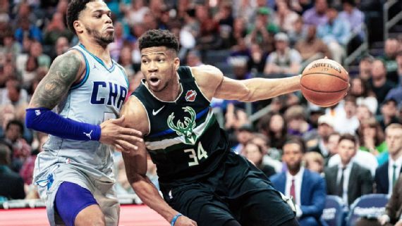  雄鹿字母哥伤退，球队遭遇两连败  