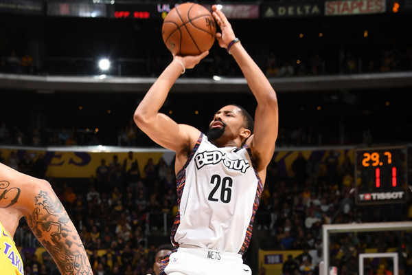  穆雷关键球稳定军心，老鹰加时险胜公牛保排名