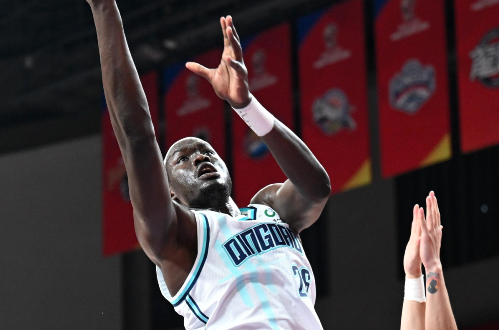  南特反击快如闪电，五分钟两球奠定胜局展锋芒